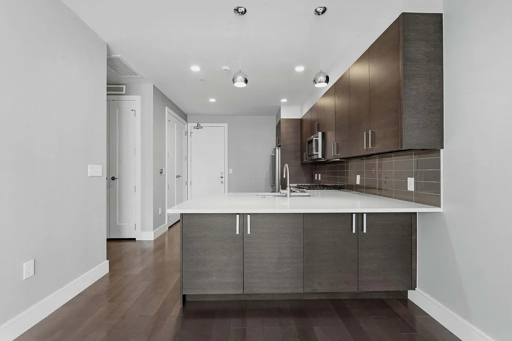 222 West Avenue Austin TX 78701
