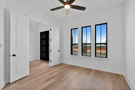 105 Gibbs Drive Liberty Hill TX 78642