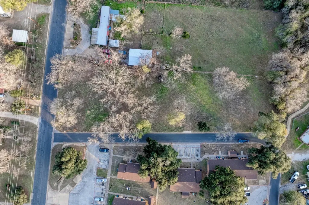 Lot 2 E Alamo Street Elgin TX 78621