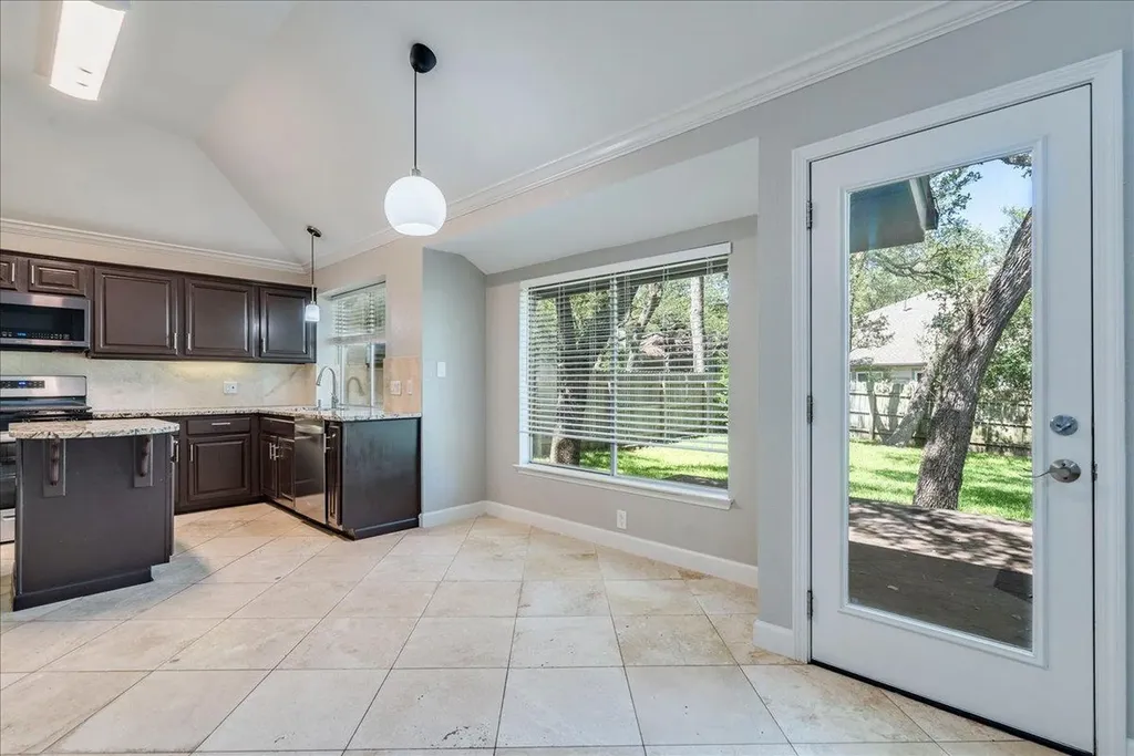 6530 Needham Lane Austin TX 78739