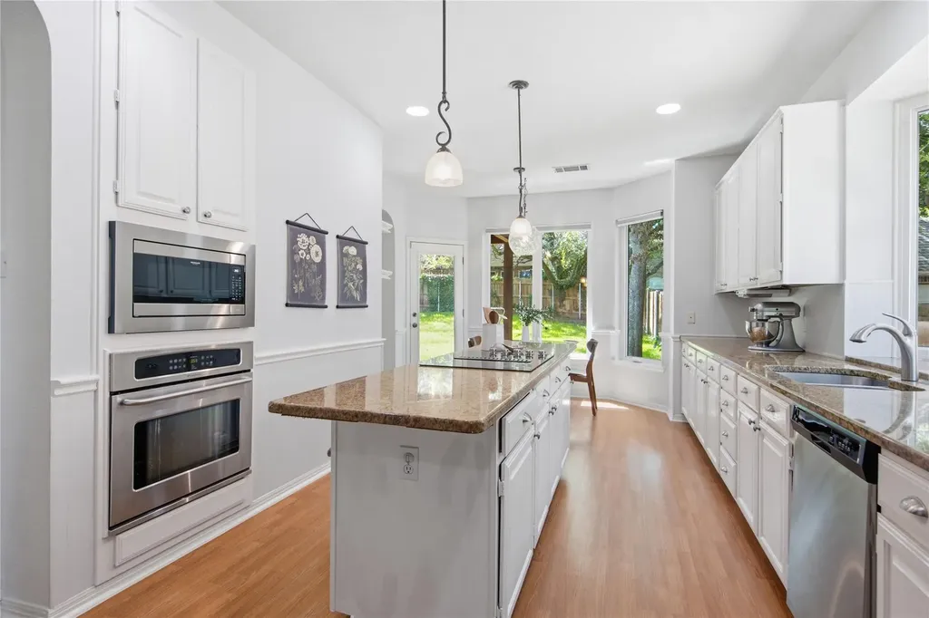 10502 Walpole Lane Austin TX 78739