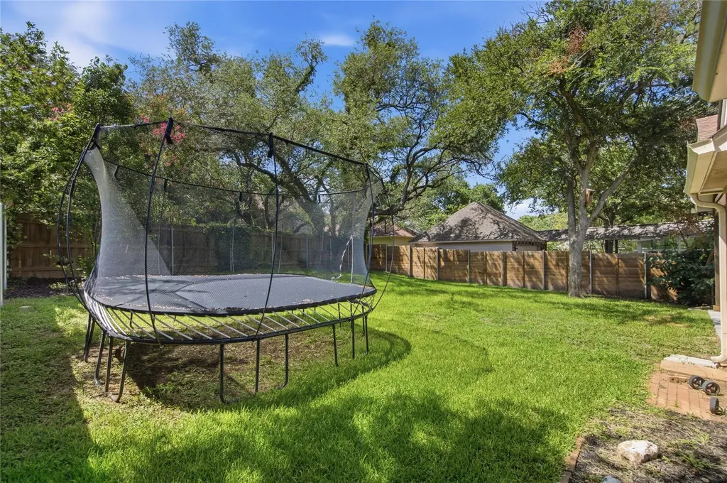 10502 Walpole Lane Austin TX 78739