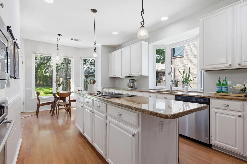 10502 Walpole Lane Austin TX 78739