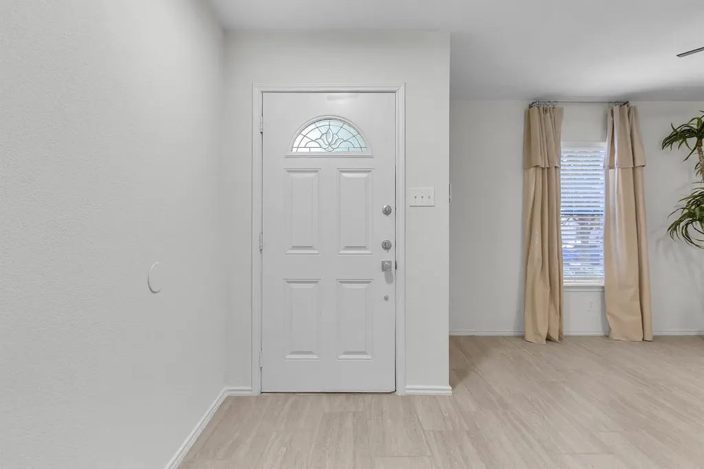 1413 Baffin Cove Round Rock TX 78664