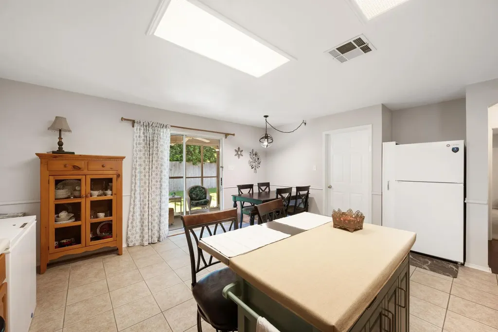 2103 Garrison Drive Leander TX 78641