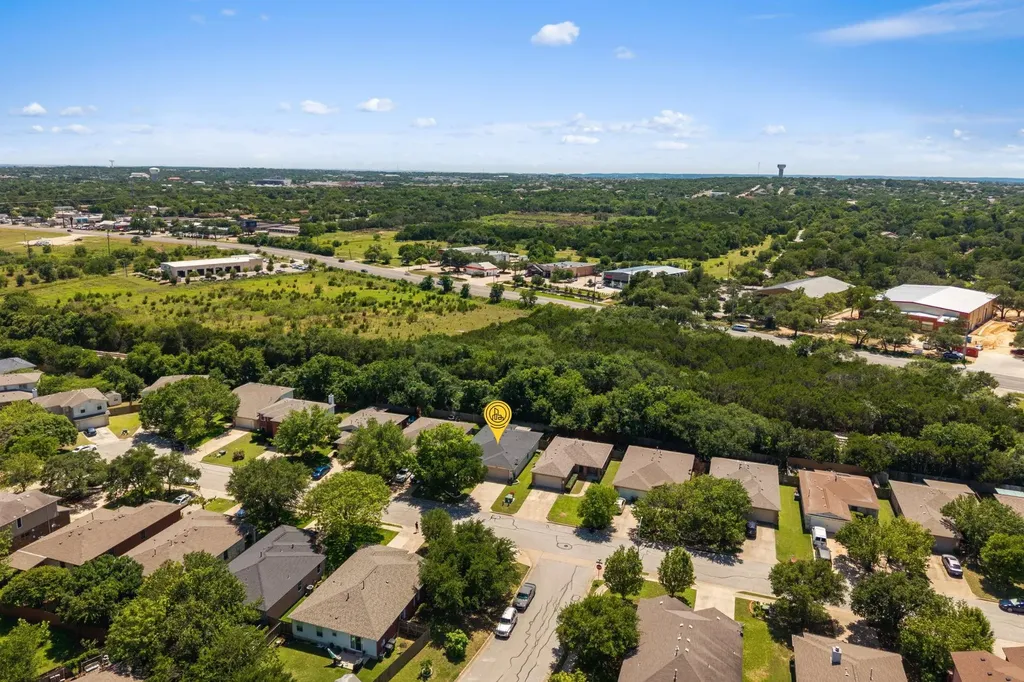 2103 Garrison Drive Leander TX 78641