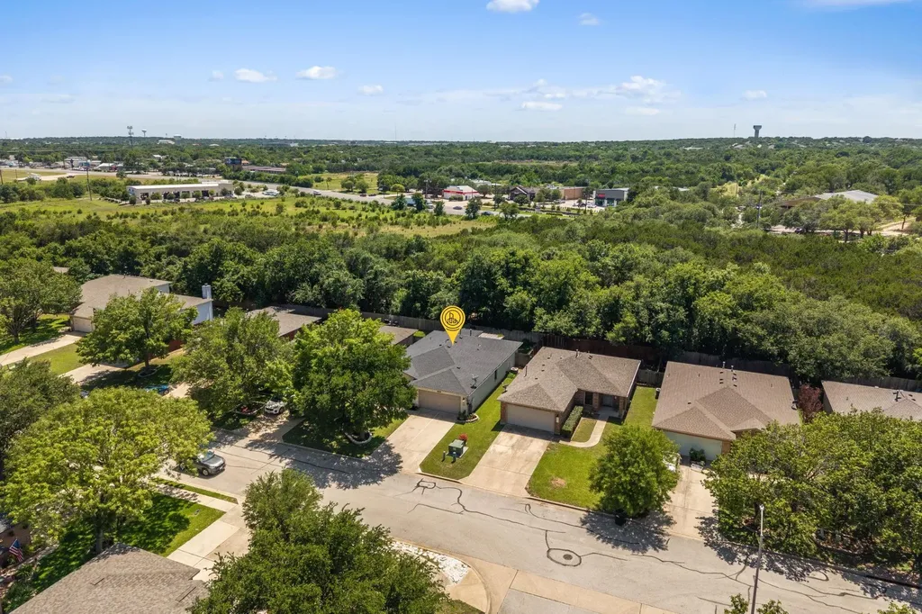 2103 Garrison Drive Leander TX 78641