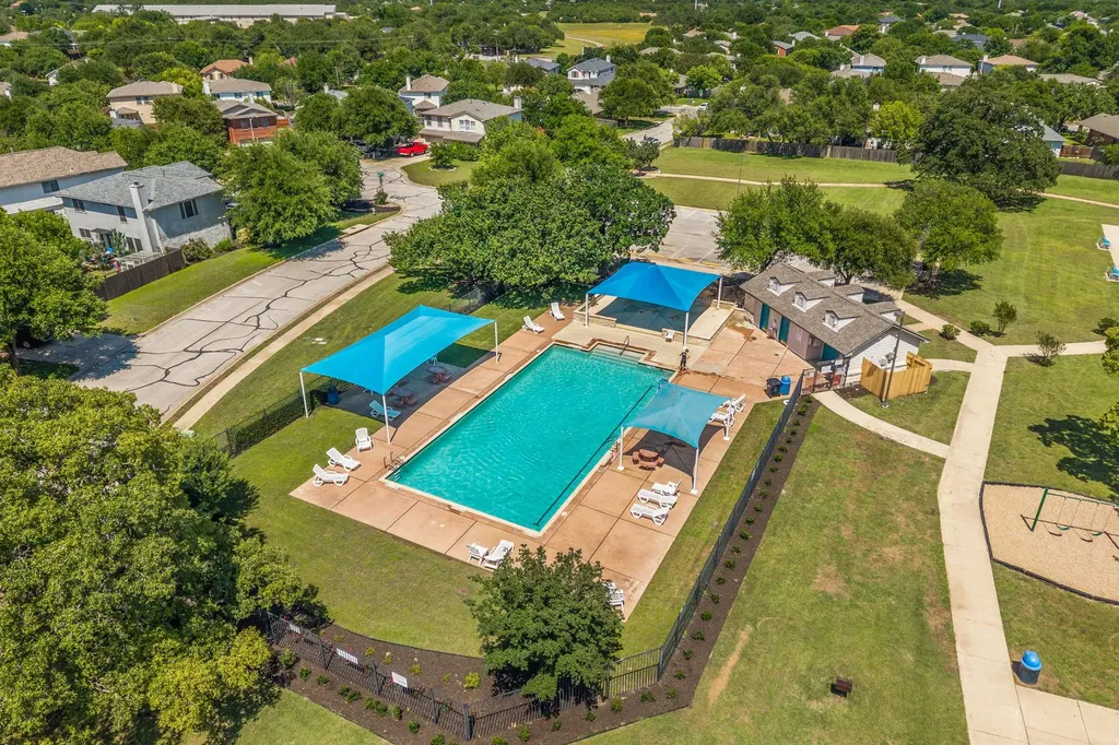 2103 Garrison Drive Leander TX 78641