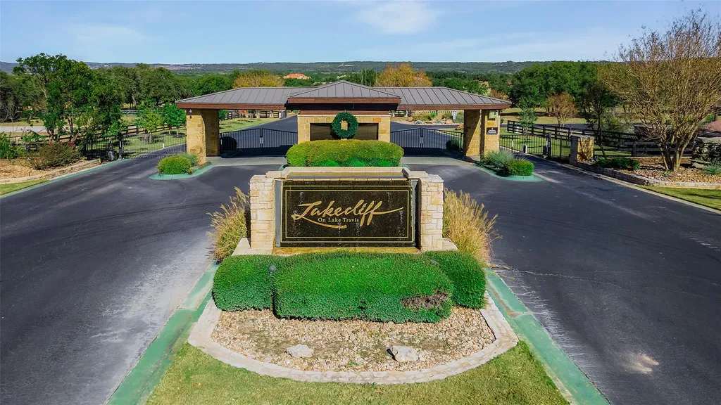 3509 Kahala Sunset Drive Spicewood TX 78669