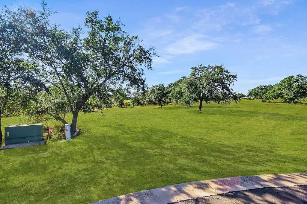 3509 Kahala Sunset Drive Spicewood TX 78669