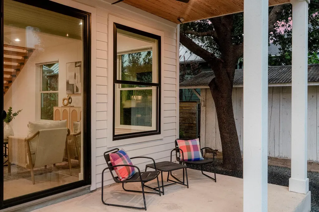 905 E 2nd Street Austin TX 78702
