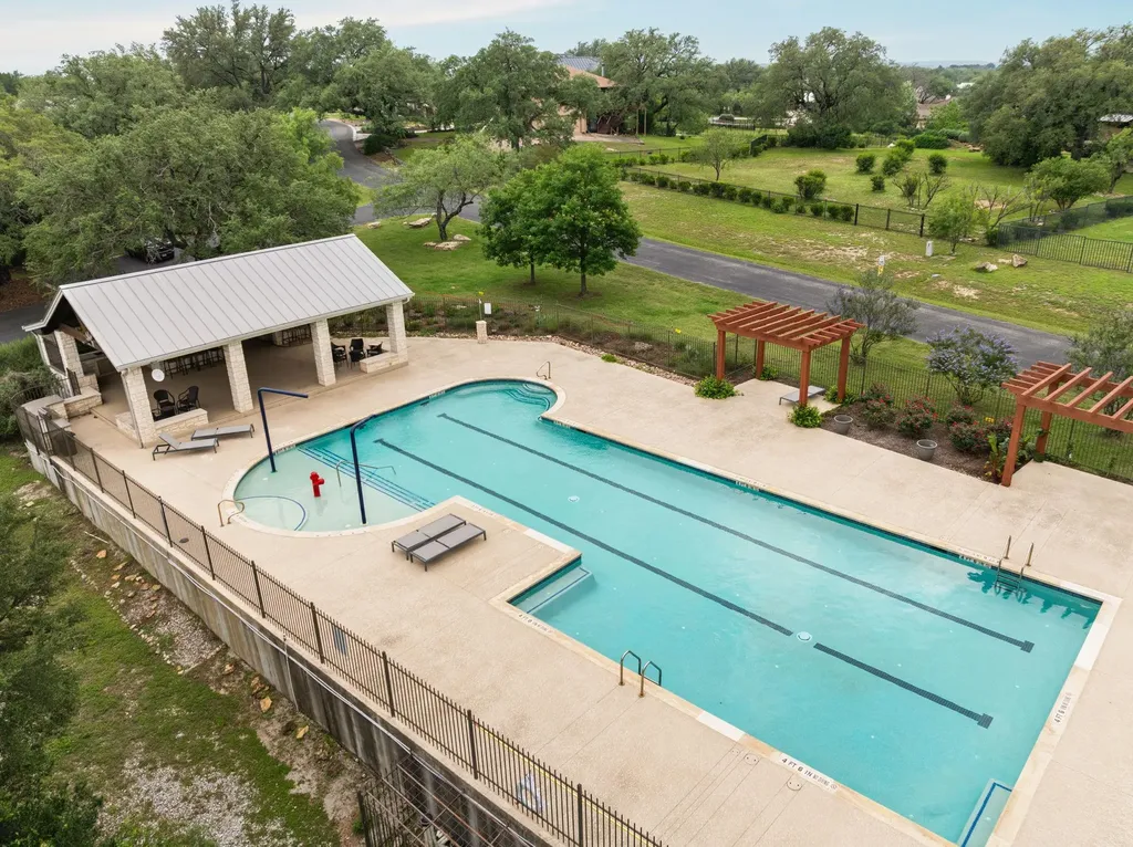 207 Cove Creek Drive Spicewood TX 78669