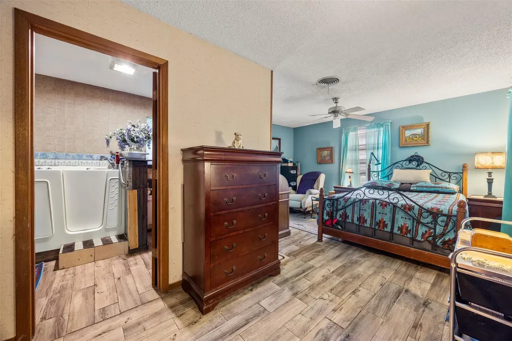 606 E Liberty Avenue Round Rock TX 78664