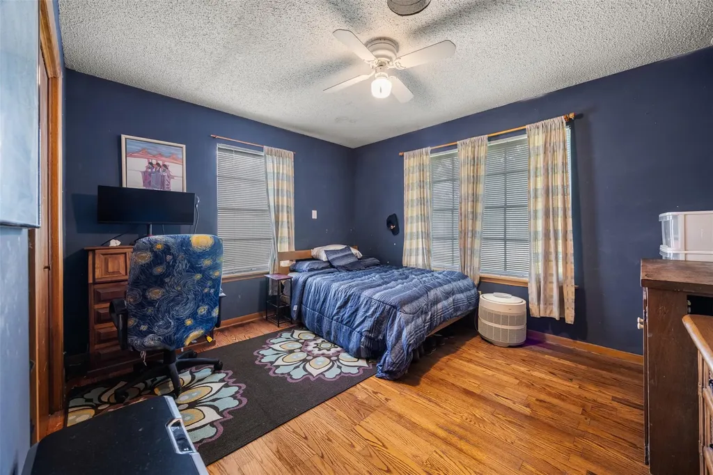606 E Liberty Avenue Round Rock TX 78664
