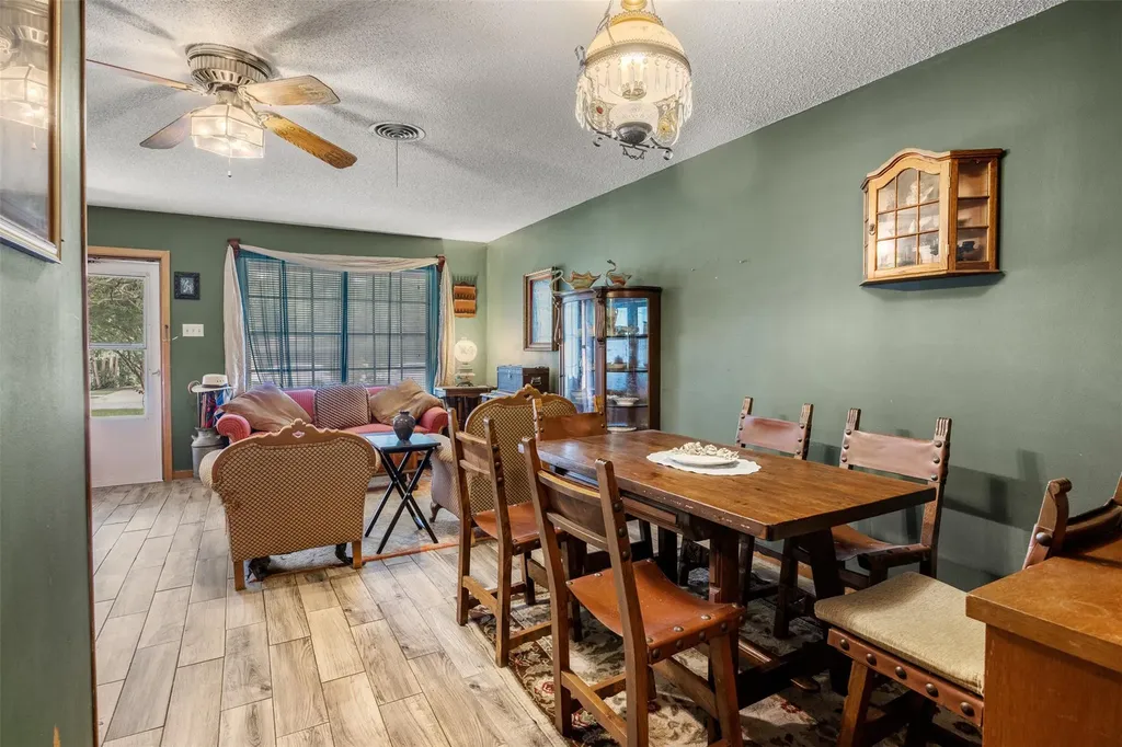 606 E Liberty Avenue Round Rock TX 78664