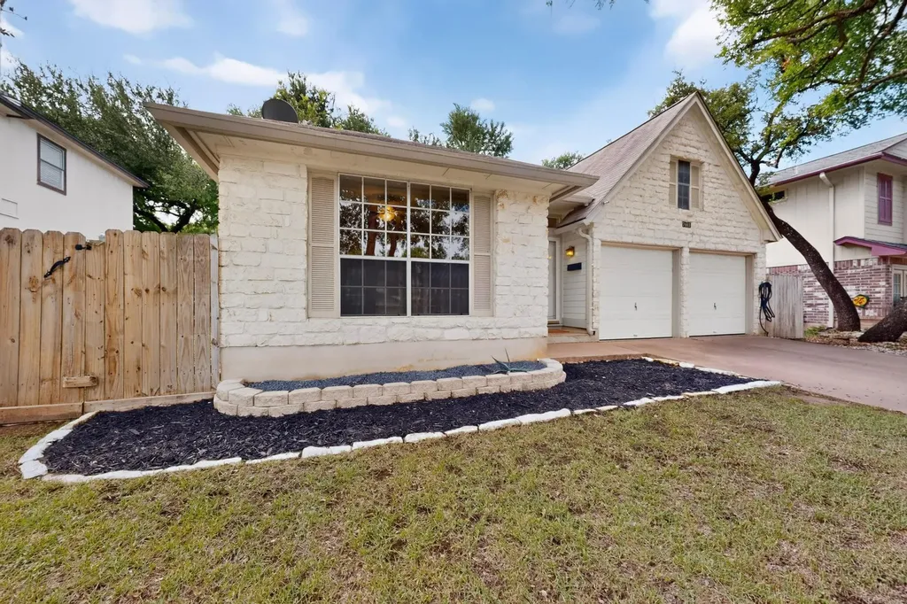 7441 Dallas Drive Austin TX 78729