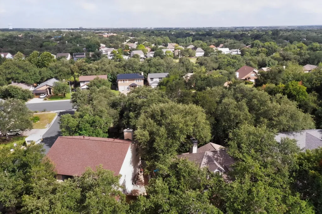 7441 Dallas Drive Austin TX 78729