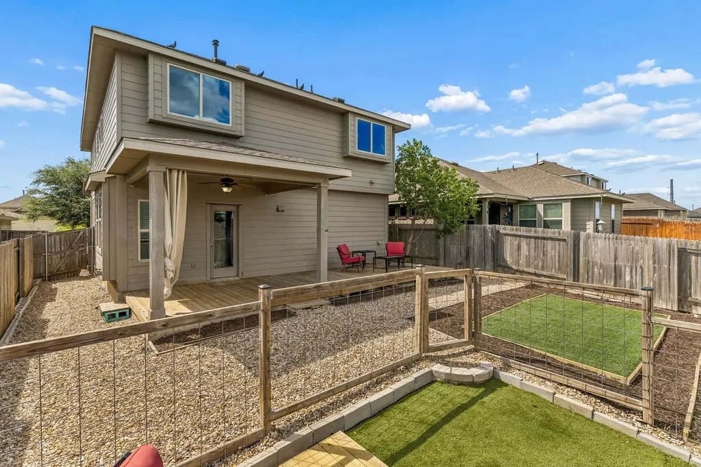 689 Nautical Loop Kyle TX 78640