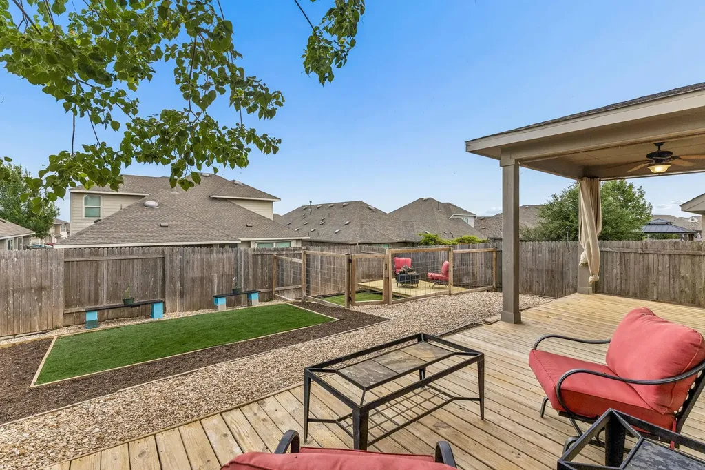 689 Nautical Loop Kyle TX 78640