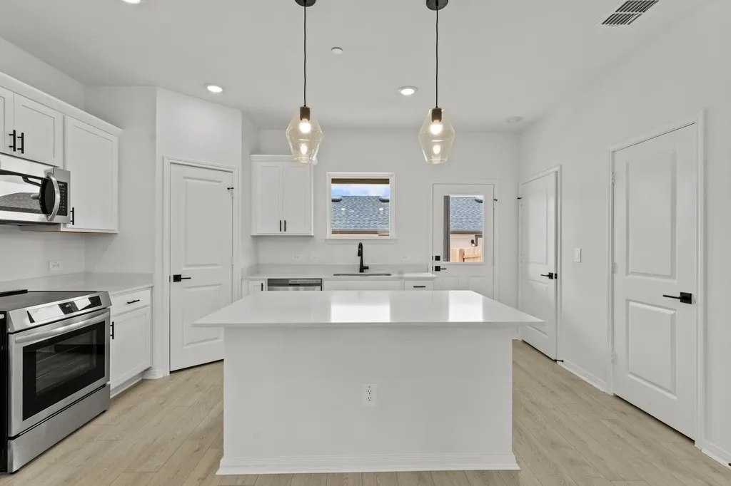 2535 Violet Theo Lane Round Rock TX 78665