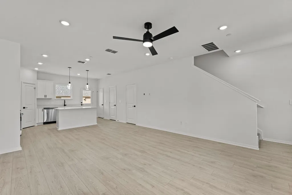2535 Violet Theo Lane Round Rock TX 78665