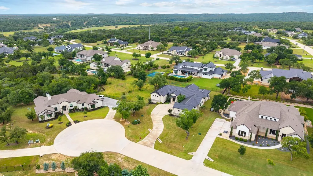 125 Stockman Drive Dripping Springs TX 78620
