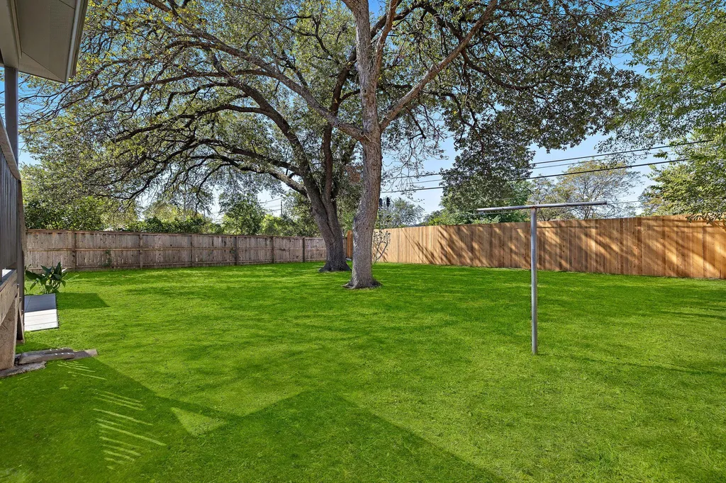 8102 Burrell Drive Austin TX 78757