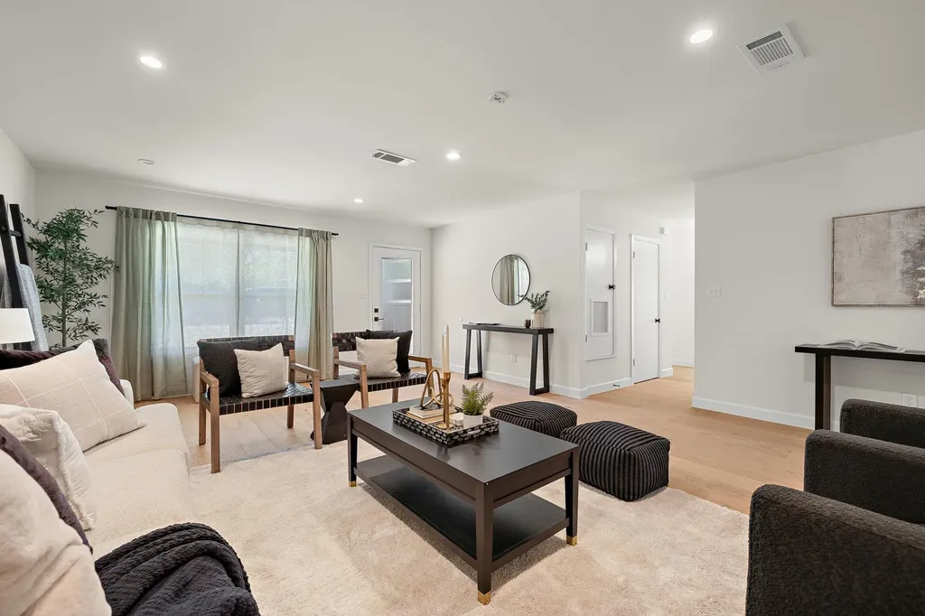 8102 Burrell Drive Austin TX 78757