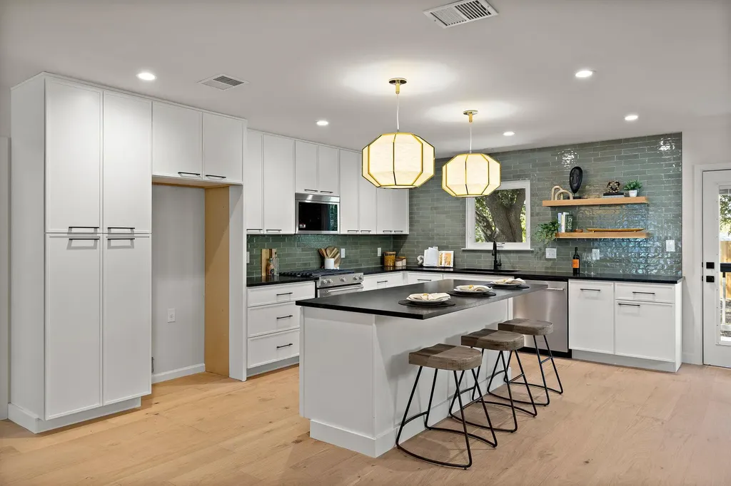 8102 Burrell Drive Austin TX 78757