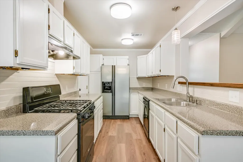 6101 Idlewood Cove Austin TX 78745