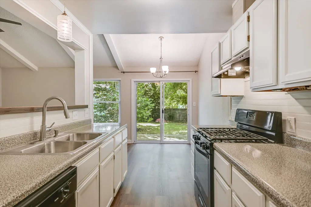 6101 Idlewood Cove Austin TX 78745