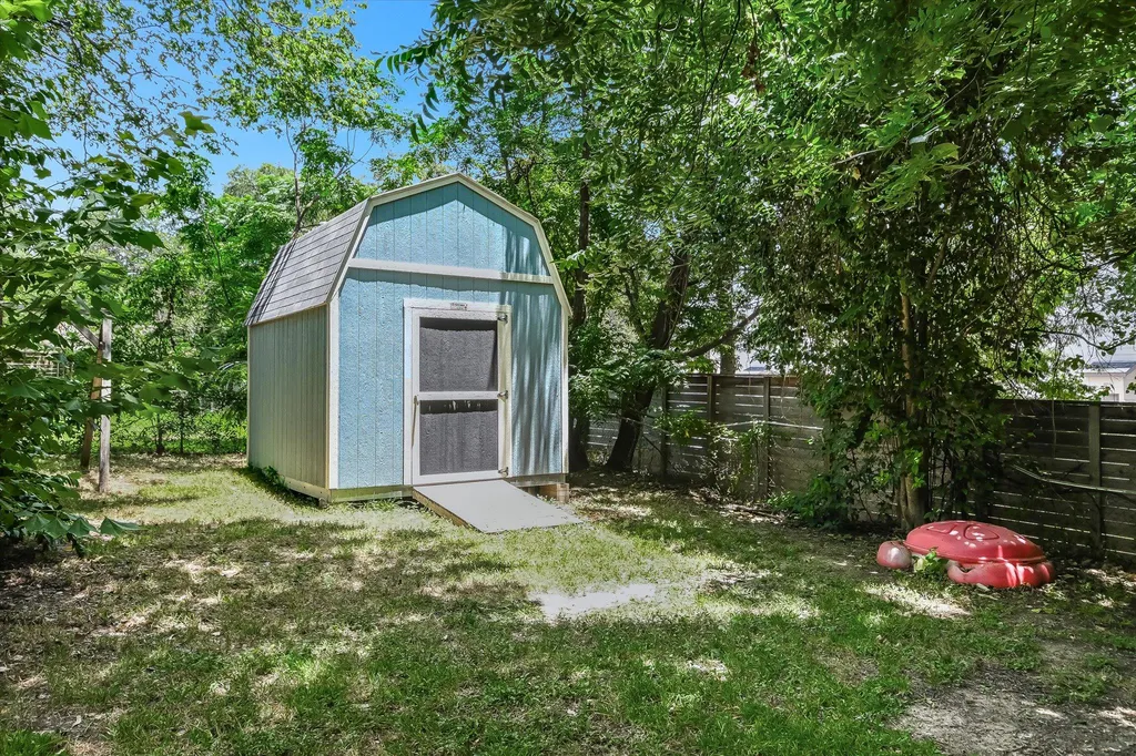 6101 Idlewood Cove Austin TX 78745