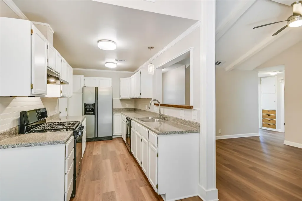 6101 Idlewood Cove Austin TX 78745