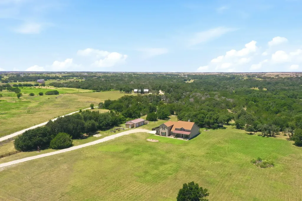 450 County Road 204 Liberty Hill TX 78642