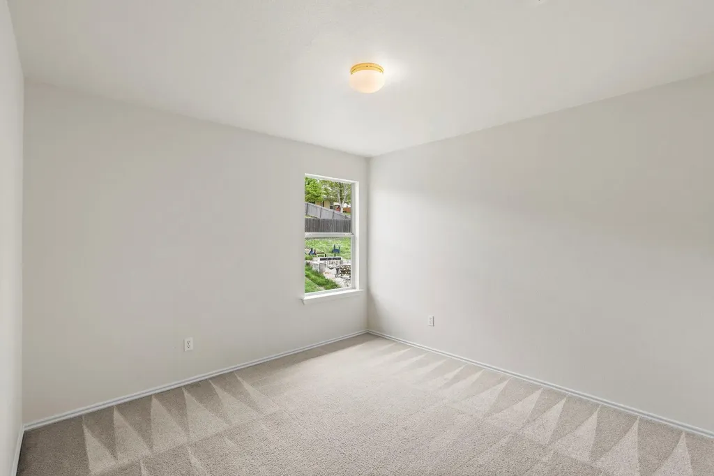 208 Dandelion Loop Kyle TX 78640