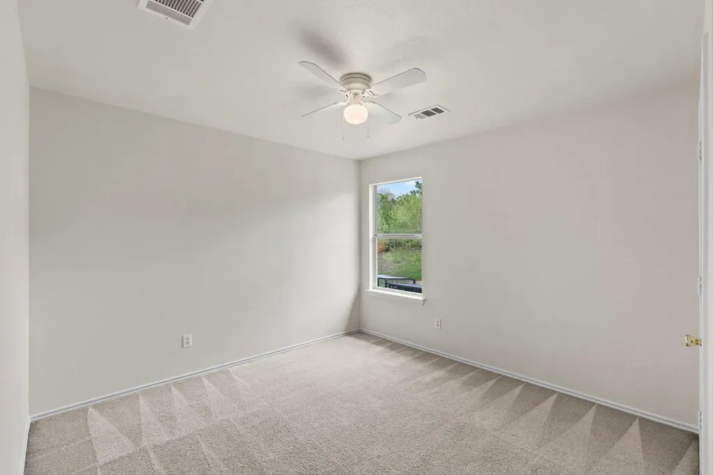 208 Dandelion Loop Kyle TX 78640