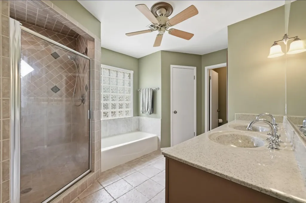 5002 Dry Oak Trail Austin TX 78749