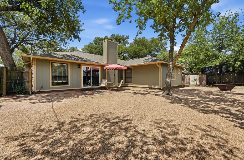 5002 Dry Oak Trail Austin TX 78749