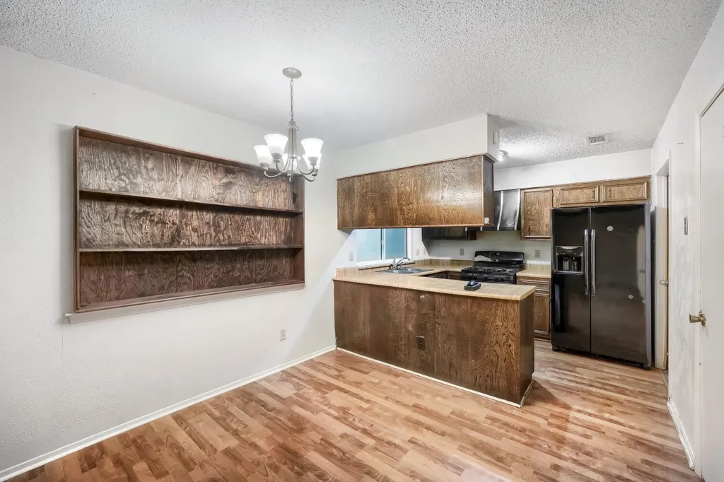 5107 Suburban Drive Austin TX 78745