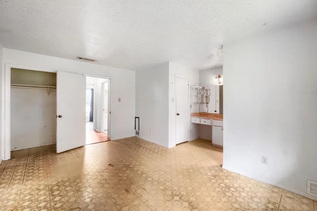 5107 Suburban Drive Austin TX 78745