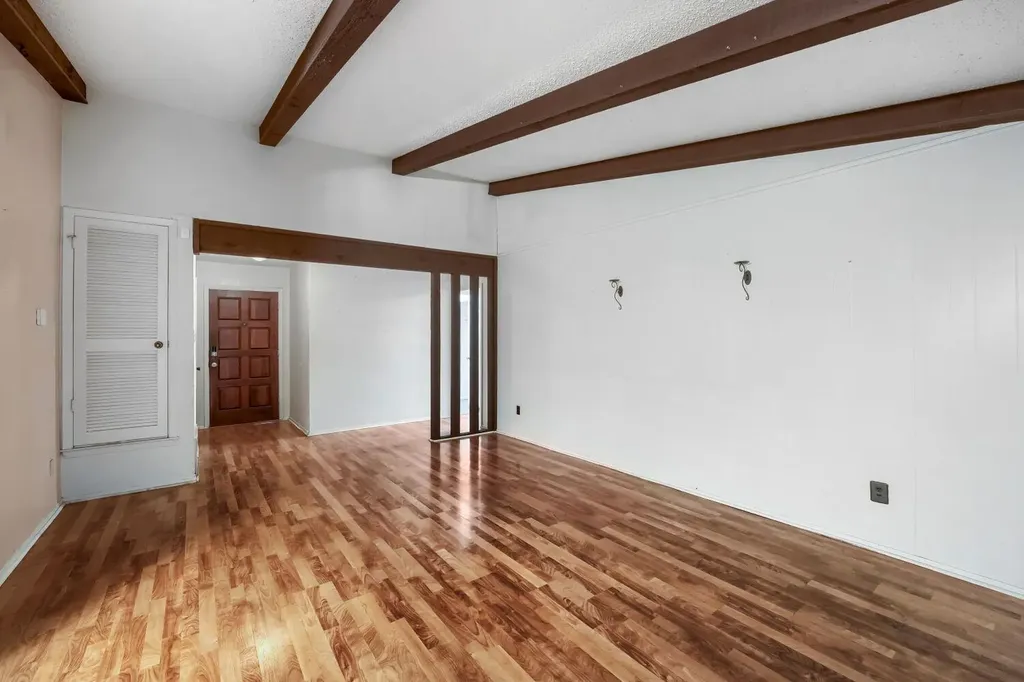 5107 Suburban Drive Austin TX 78745