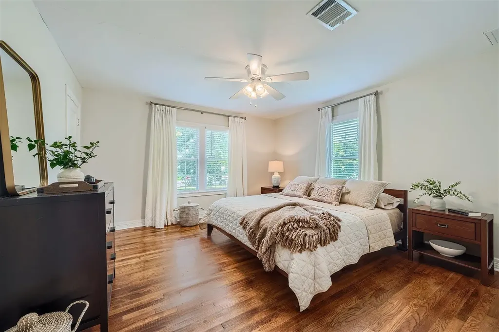 1215 Payne Avenue Austin TX 78757