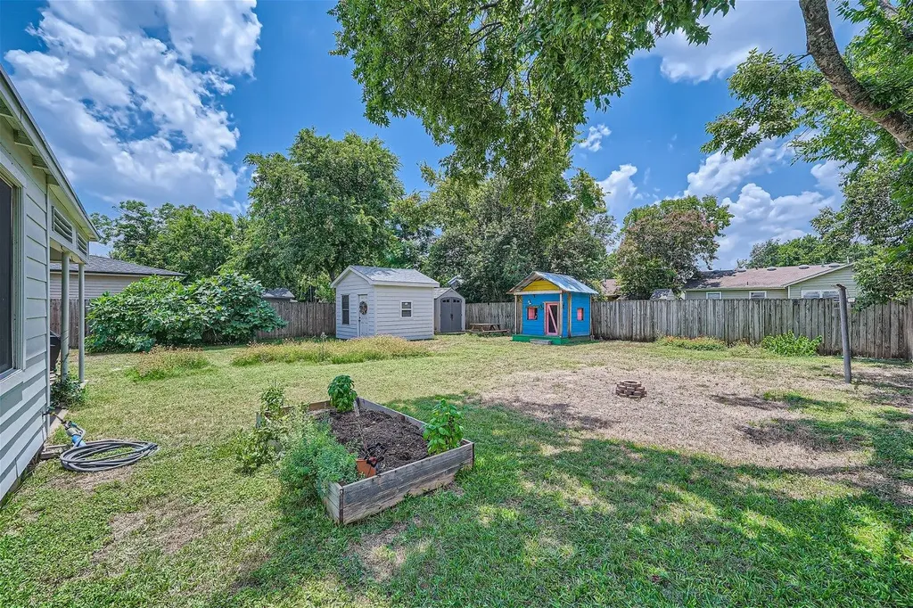 1215 Payne Avenue Austin TX 78757