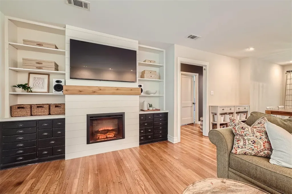 1215 Payne Avenue Austin TX 78757