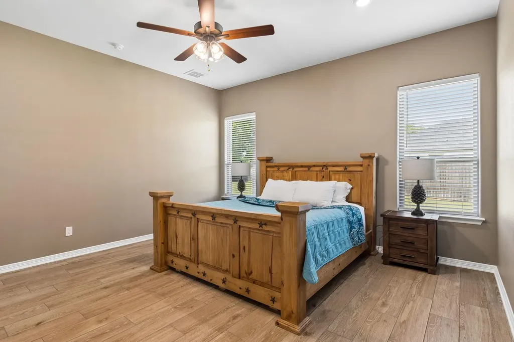 812 Eagle Claw Cove Salado TX 76571