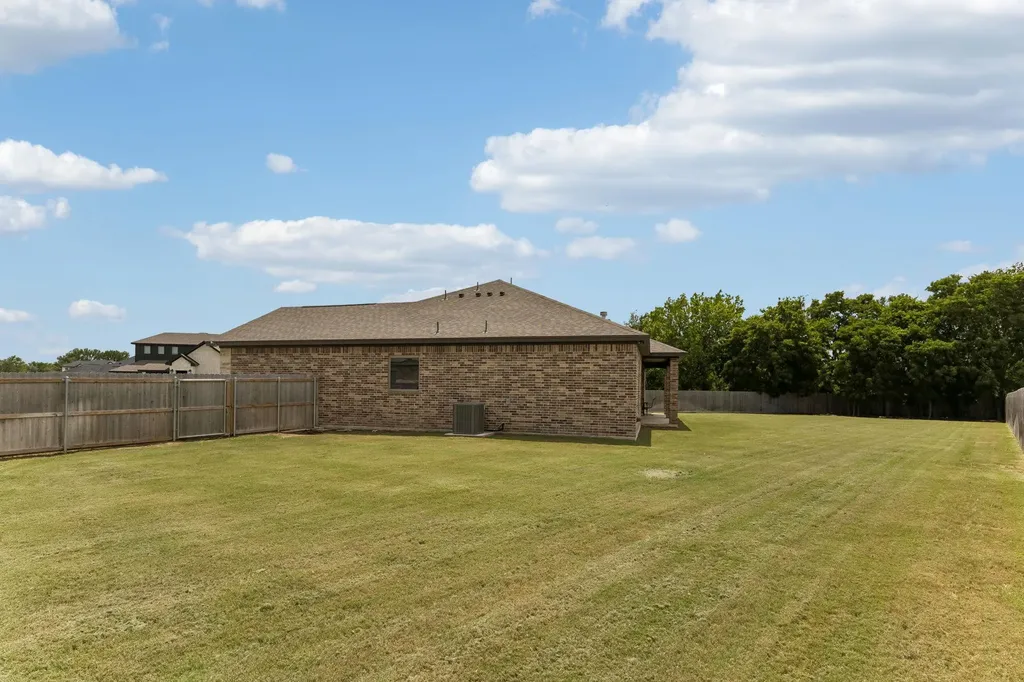 812 Eagle Claw Cove Salado TX 76571