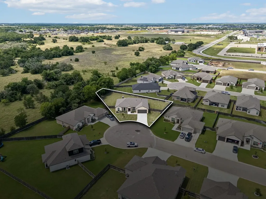 812 Eagle Claw Cove Salado TX 76571