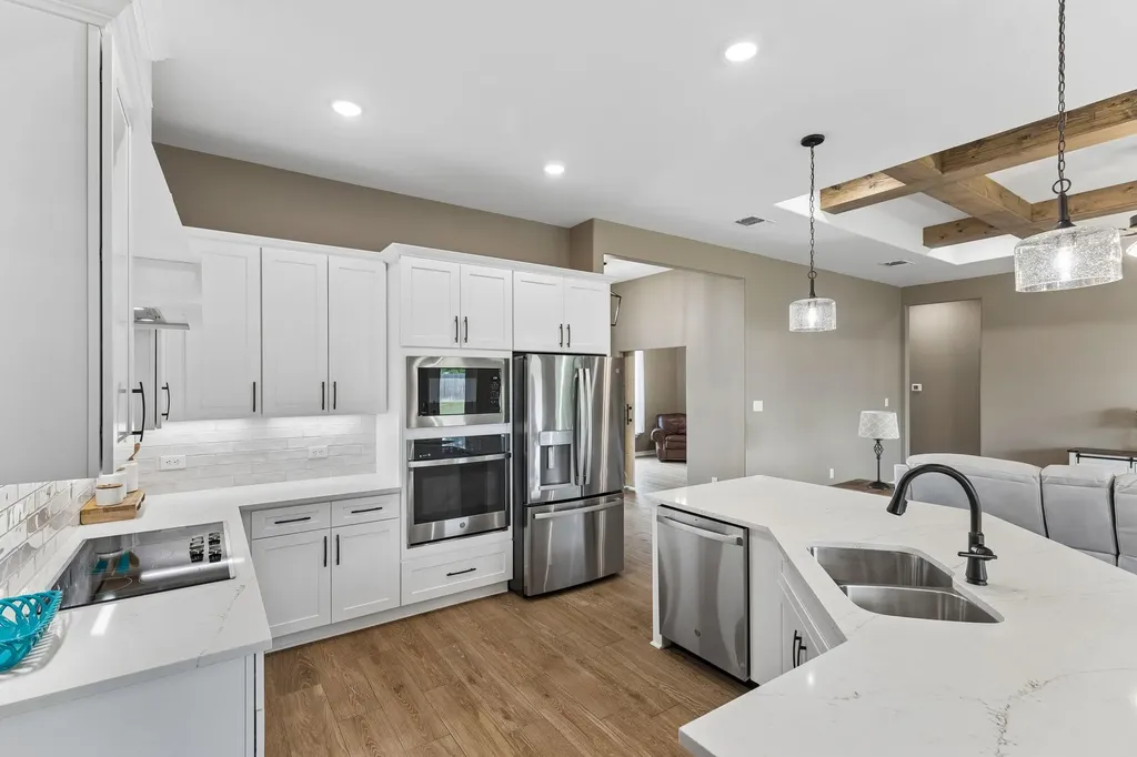 812 Eagle Claw Cove Salado TX 76571
