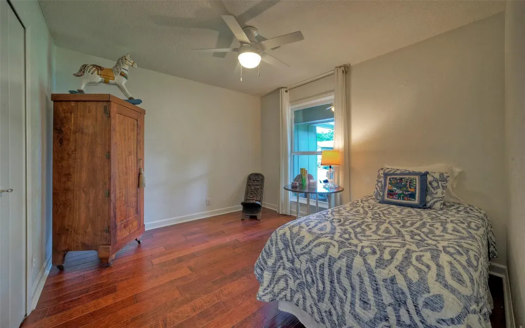 10606 Barnhill Drive Austin TX 78758