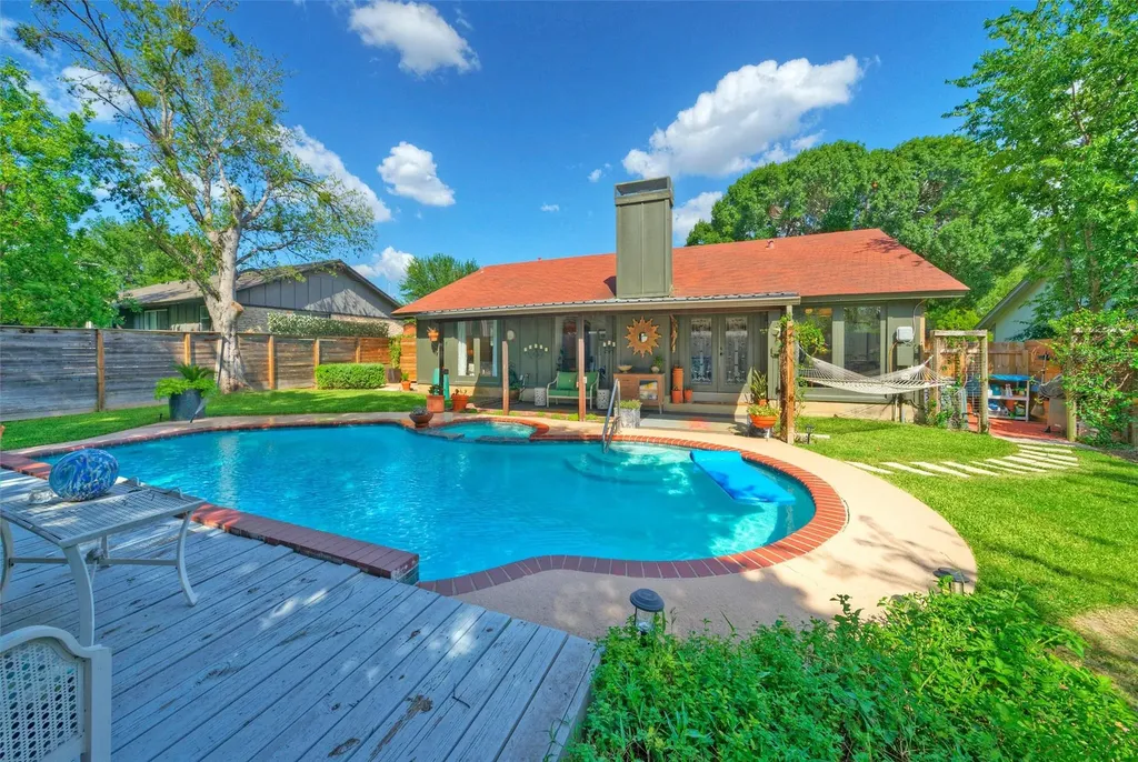 10606 Barnhill Drive Austin TX 78758